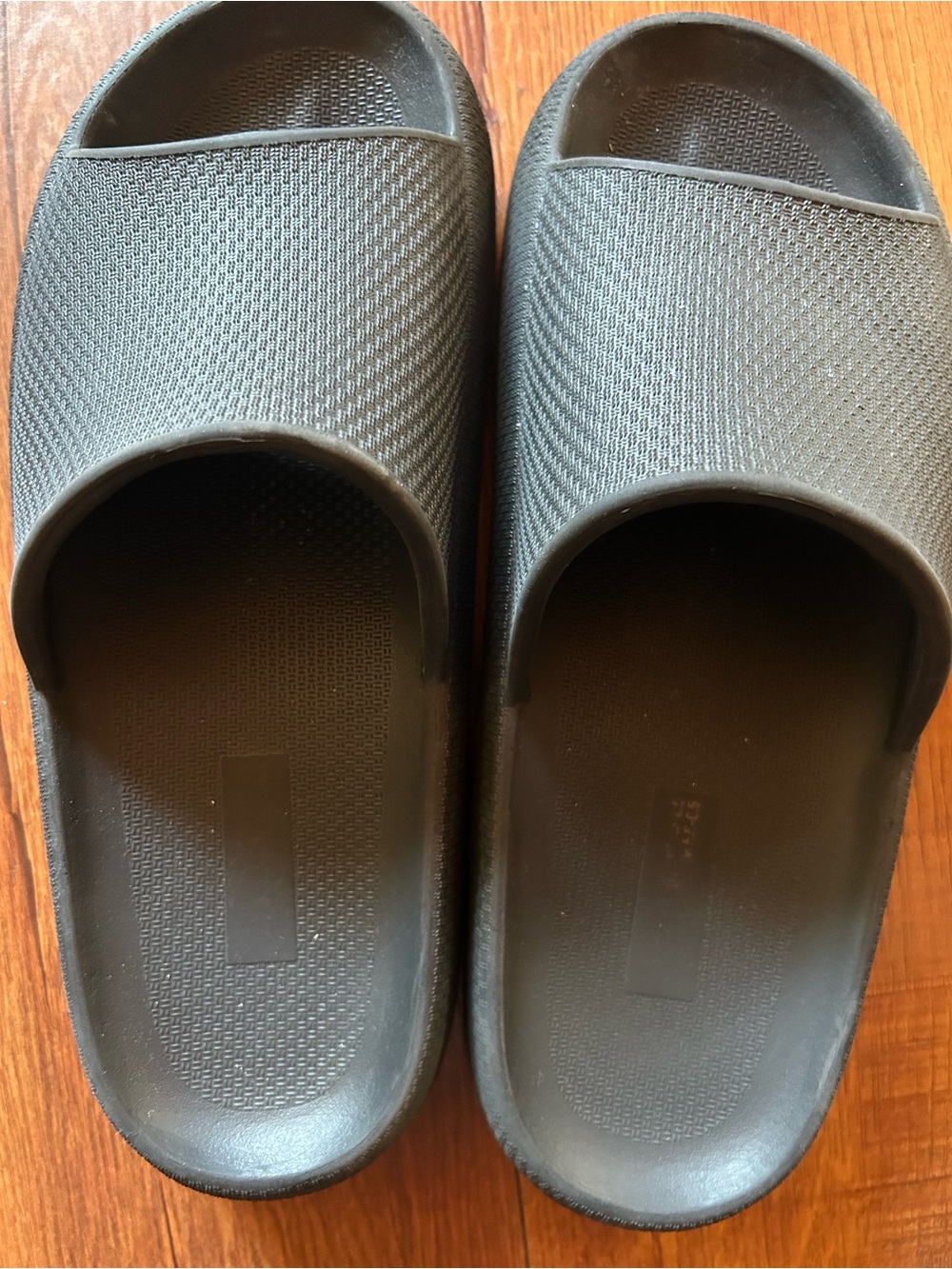 Unisex Black Slide Sandals —Everyday Slides M men 5.5-6.5/ woman 7.5-8.5